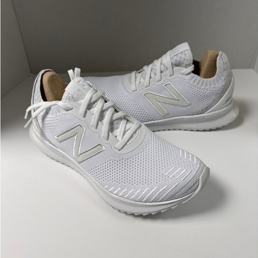 New Balance FuelCell Womens Running Shoes White Size 8.5 NWB Sneaker